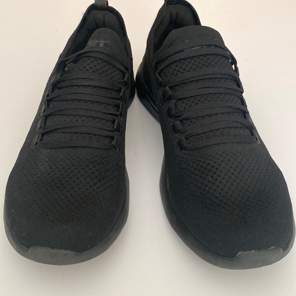 APL TechLoom Breeze size 11 42.5 all black excellent condition hardly worn